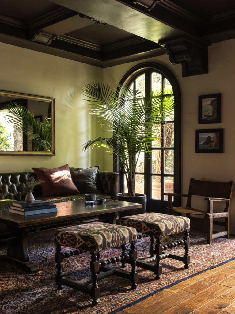 La Playa Hotel (Photo by Chris Mottalini)