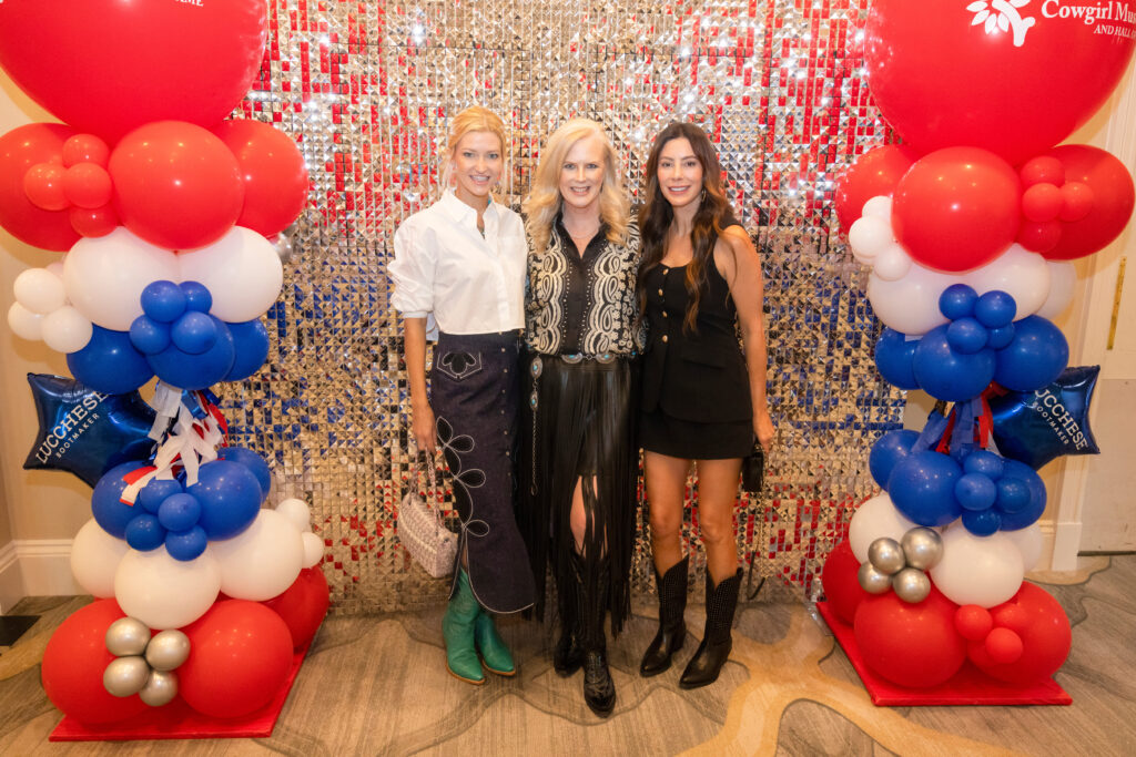 Becca Quisenberry, Suzanne Droese and Kasey Lemkin. (Photo by Ellman Photography)