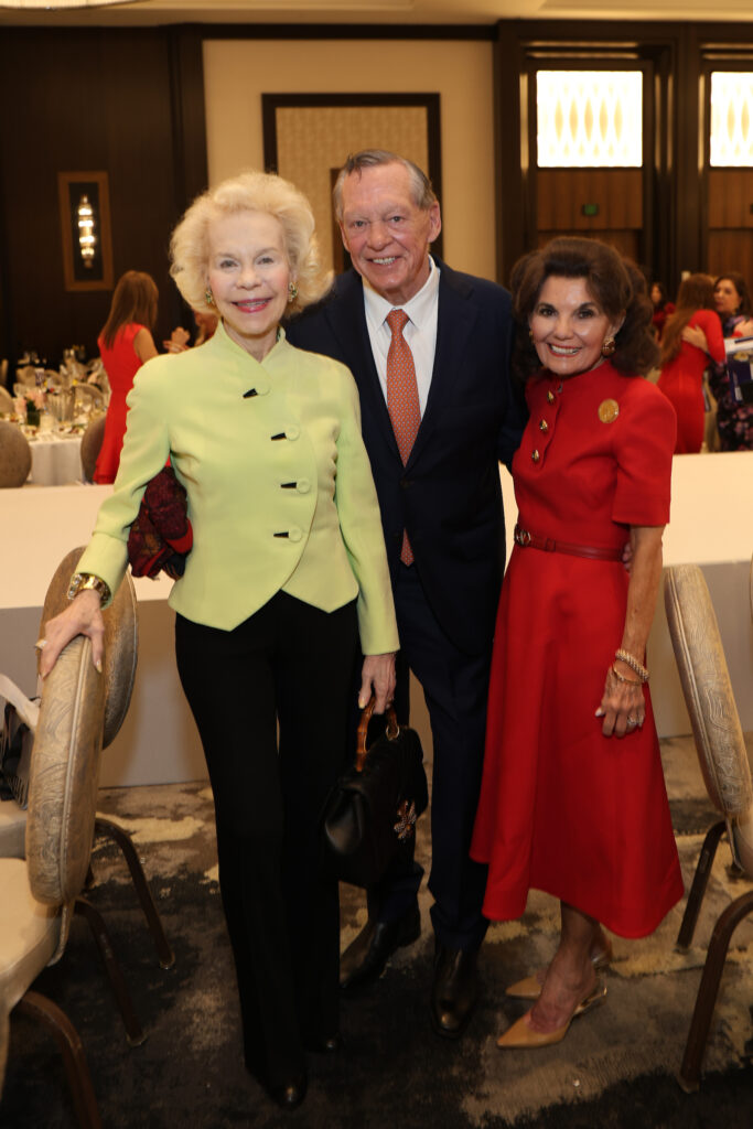Lynn Wyatt, Richard Flowers, Hall of Fame Linda McReynolds at the PaperCity Philanthropy in Fashion Best Dressed luncheon benefiting March of Dimes. (Photo by Priscilla Dickson)