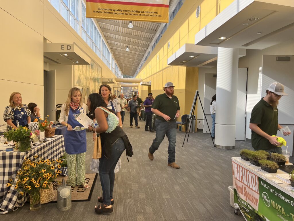 The scene at OHBA Palooza. (Photo by Jenna Baer)