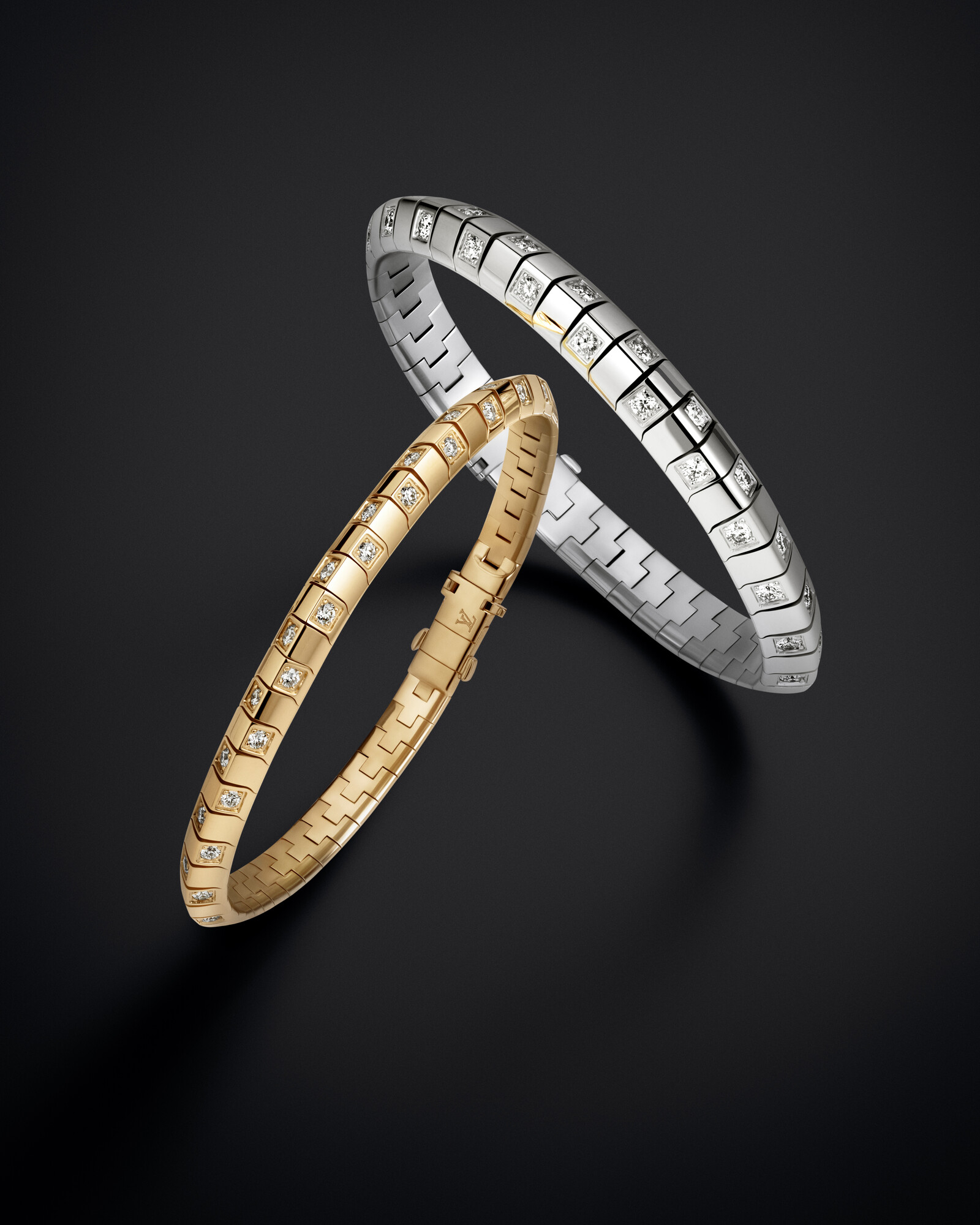 Le Damier de Louis Vuitton Bracelet in yellow gold & diamonds, Le Damier de Louis Vuitton Large Bracelet in white gold & diamonds are part of the new Louis Vuitton fine jewelry collection.