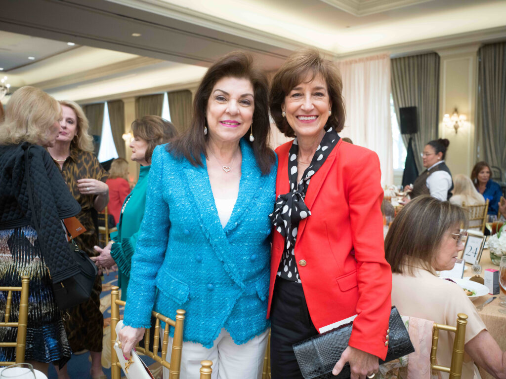 Laura Ward, Dionne Breen at the National MS Society 'Together for a Cure' luncheon (Photo by Daniel Ortiz)