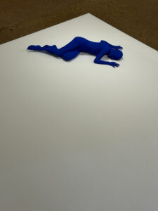 Lita ALBUQUERQUE_She throught it was beneath the surface of the earth