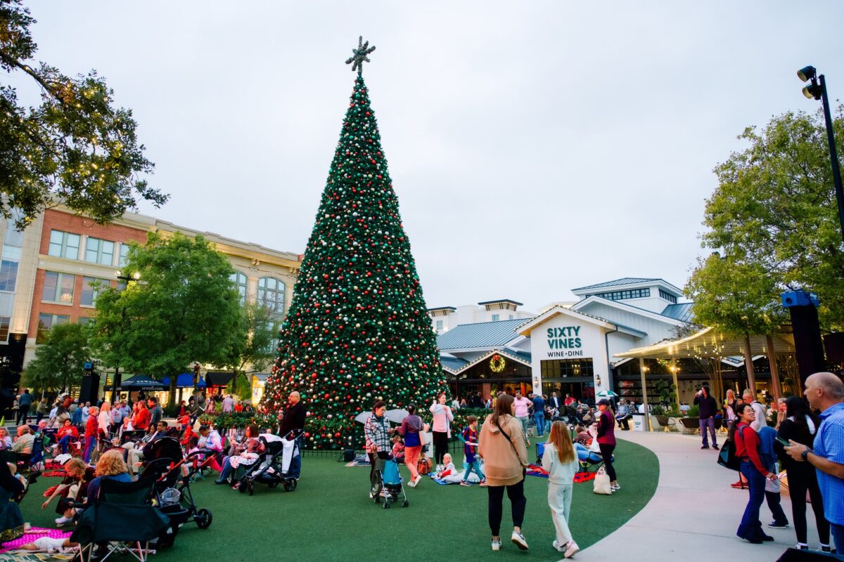 The 18 Best Things To Do For The Holidays In The Woodlands — From Light Shows & Tree Fun to