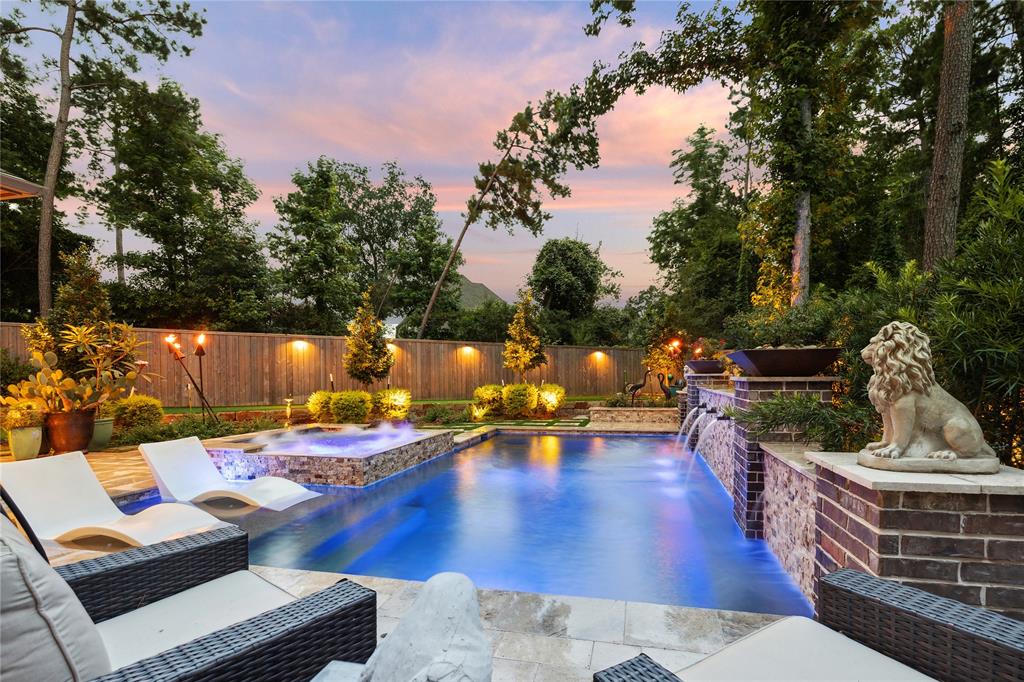 Built in 2021, 3 Papado Trails is a memorable property with a resort-style backyard and pool to enjoy. 