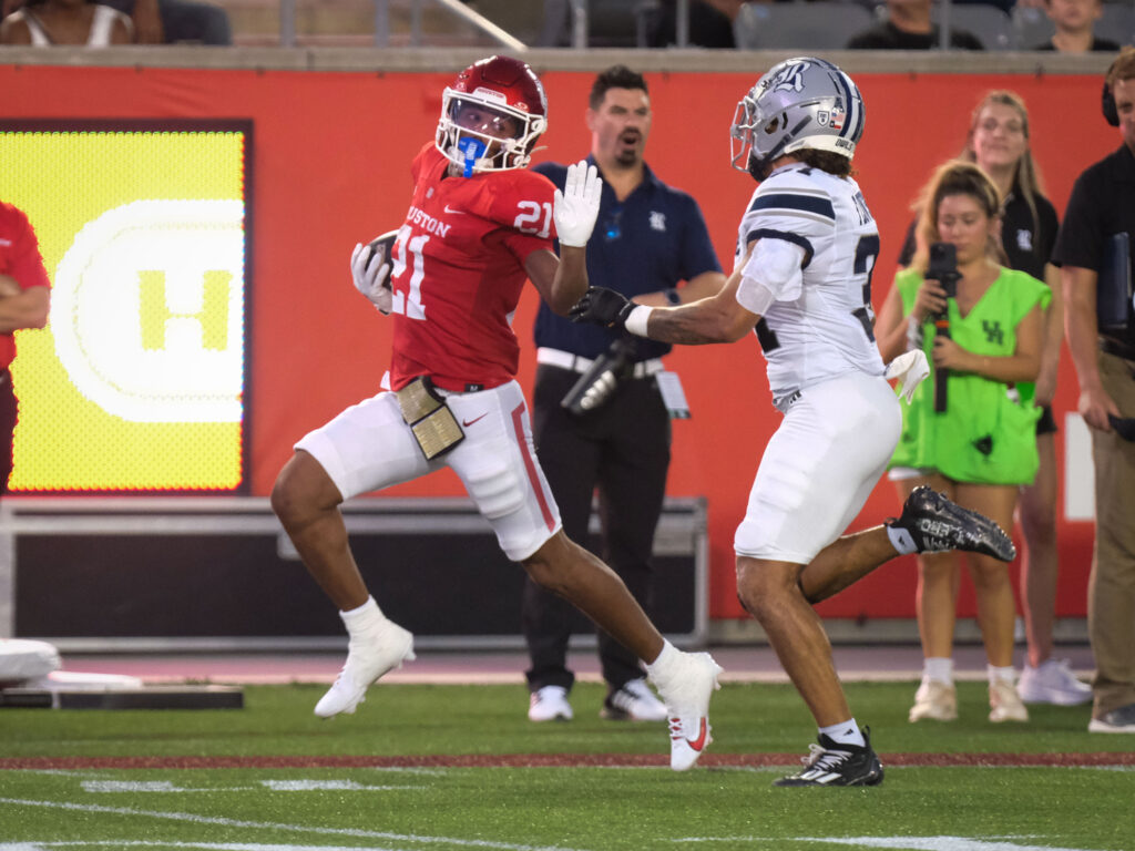 Stacy Sneed's speed gives University of Houston football a real weapon. (Photo by F. Carter Smith)