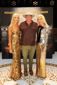 Tama Lundquist, Pat Green, Tena Faust (Photo by Priscilla Dickson)