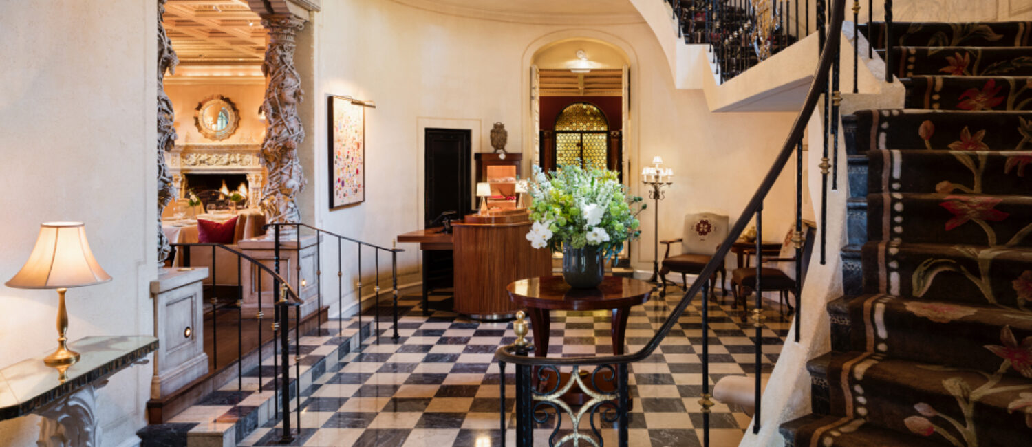 The Mansion Restaurant Foyer