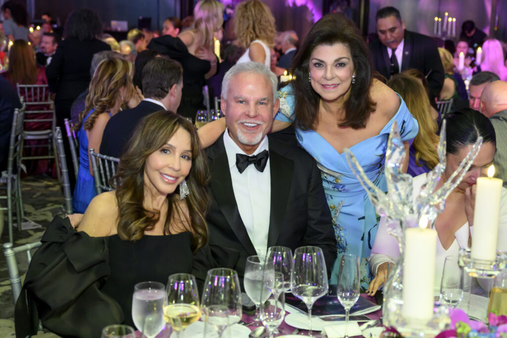 Jana & Richard Fant, Laura Ward at Houston Children's Charity's $6.2 million gala at the Post Oak Hotel (Photo by Michelle Watson, CatchLightGroup.com)