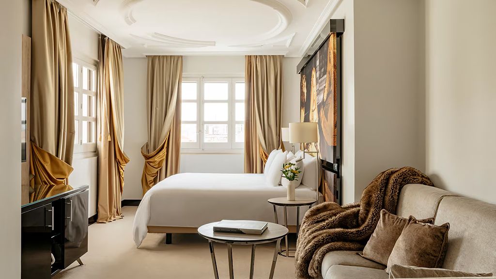 A nonstop flight from DFW to MAD allows travelers to be at Palacio de los Duques Gran Meliá in the blink of an eye.