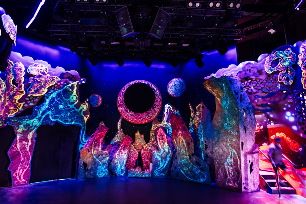 Theta Theatre at Meow Wolf Houston: Radio Tave (Photo by Arturo Olmos)