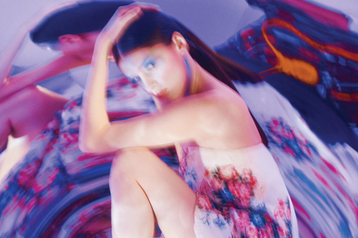 Fashion In Motion — Clothes That Move With The Wearer and Defy Easy ...