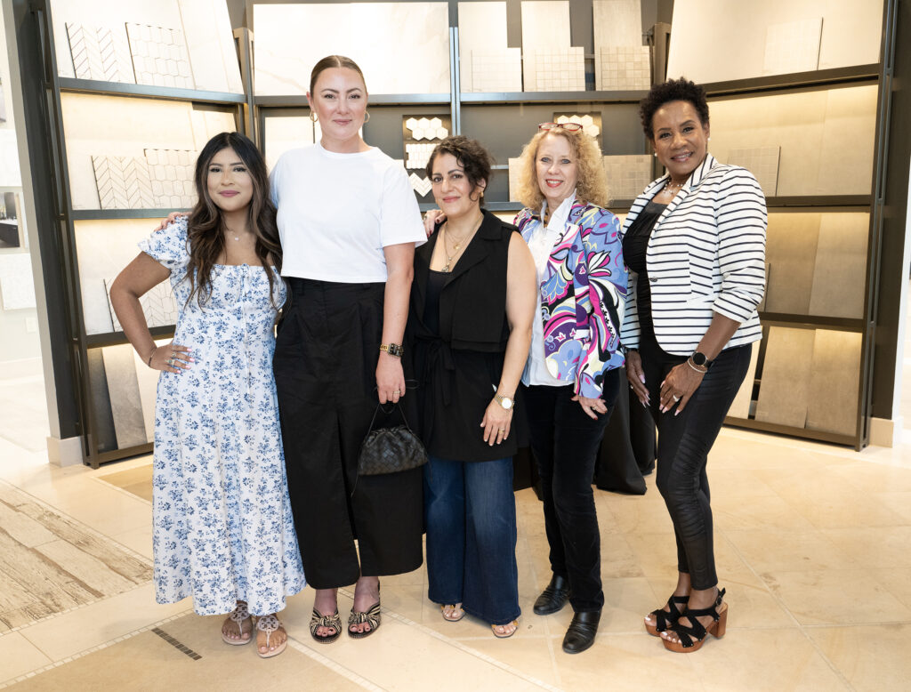 Abby Molina, Beth Dotolo, Carolina V Gentry, Valerie Peters, Sandra Porter (Photo by George Fiala)