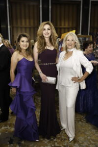 Anna Reger, Brigitte Kalai, Gigi Sage