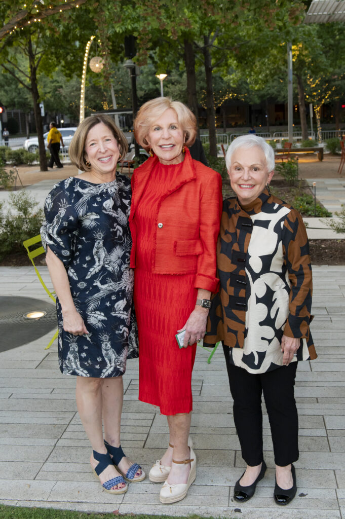 Carol Podalsky, Linda Hart, Lottie Lyle (Photo by Tamytha Cameron and Celeste Cass)