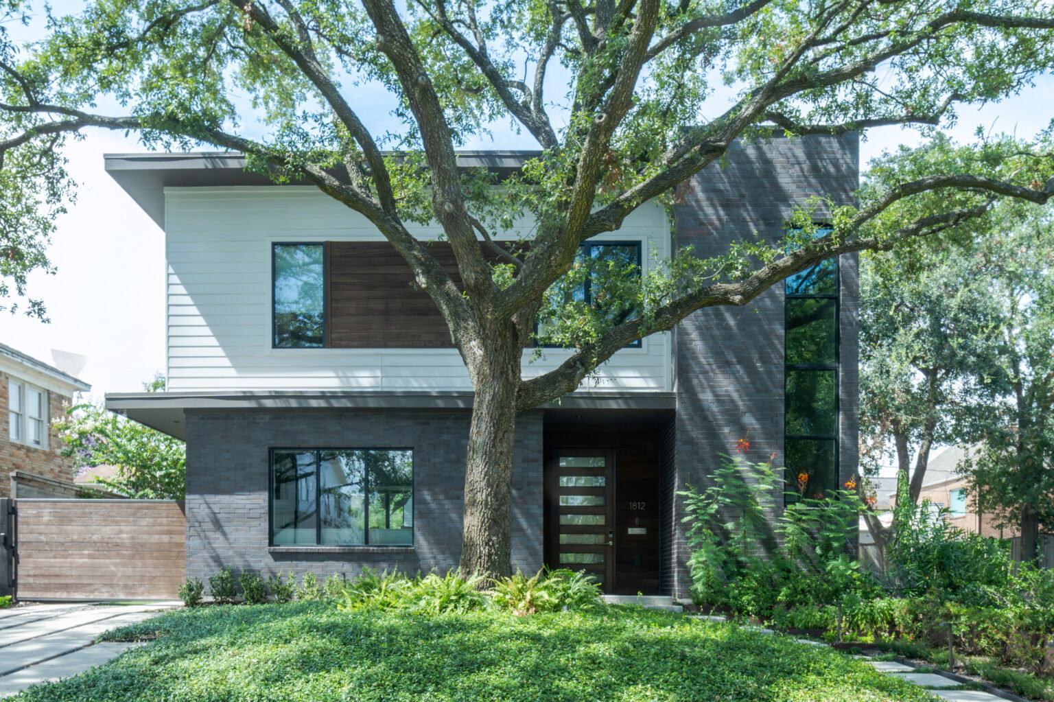 Nine Of Houston's Most Beautiful Houses Showcased From Montrose to The ...