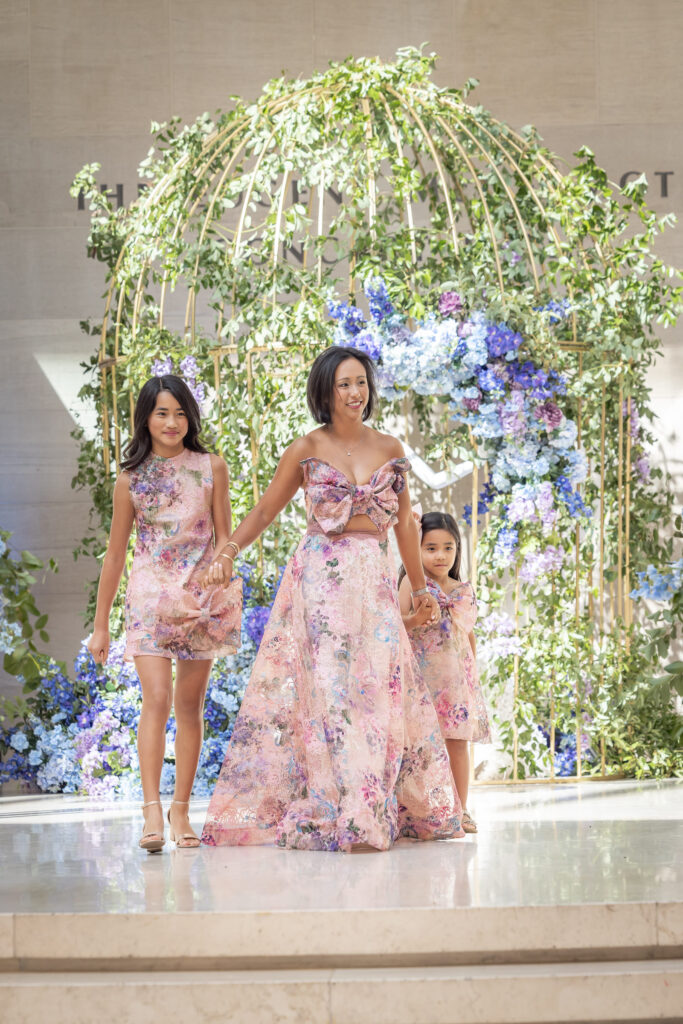 Elise Graham, Melissa Graham, Isla Graham (Photo by Thomas Garza and Rob Wythe/Wythe Portrait Studio)