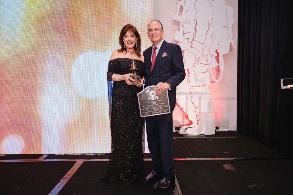 Gala chairs Elizabeth & Alan Stein at the 2024 Houston Professional Fire Fighters Association Charitable Foundation Gala (Photo by CatchLight Group)