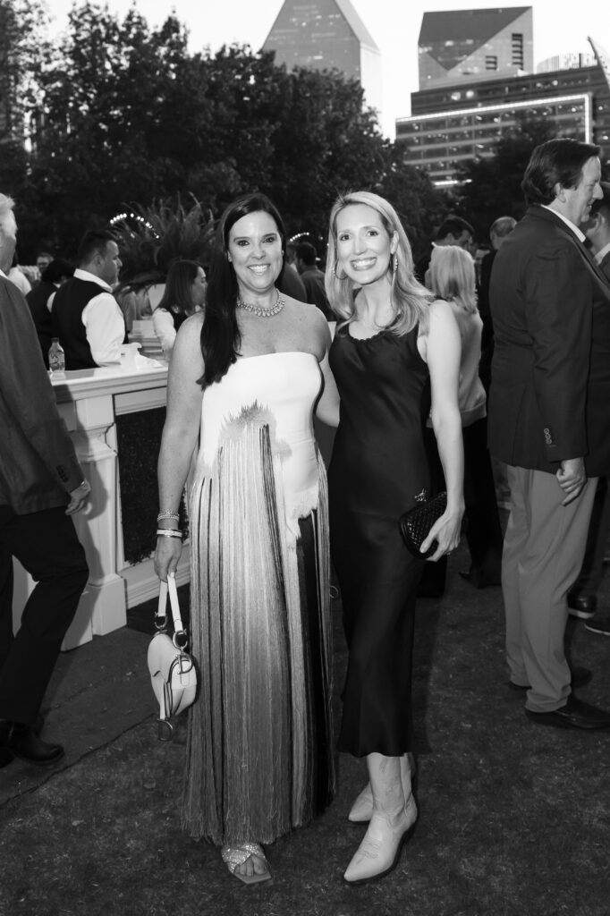 Heather Washburne, Krystal Davis (Photo by Tamytha Cameron and Celeste Cass)