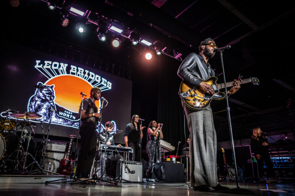 Leon Bridges is dedicated to philanthropy in his home town of Fort Worth through The Big Good. (Photo by Olaf Growold)