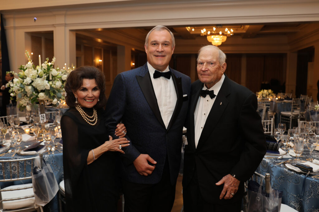 Linda McReynolds, Tom Hetherington, Dr. Walter McReynolds at 'An Evening for Rice's Honor.' (Photo by Priscilla Dickson)