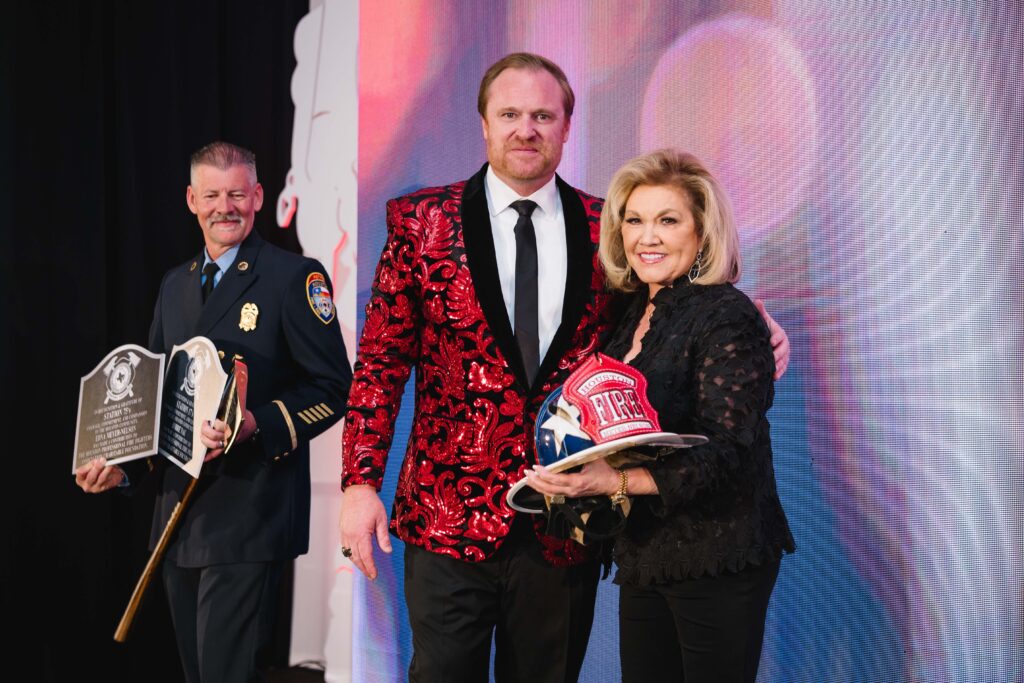 Marty Lancton, Edna Meyer-Nelson at the Houston Professional Fire Fighters Association Charitable Foundation Gala (Photo by CatchLight Group)