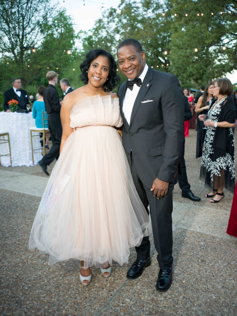 Monique Sparks & Nikki Payne at the 'Wing of Wonder' Zoo Ball. (Photo by Daniel Ortiz for Houston Zoo)