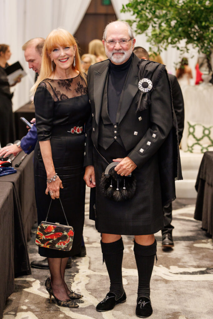 Gracie & Bob Cavnar at the Hope Biosciences Research Foundation gala  (Photo by Si Vo)