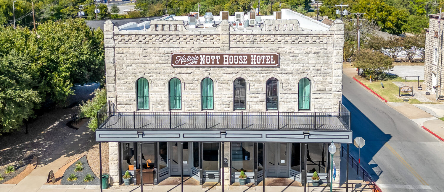 Nutt House Hotel