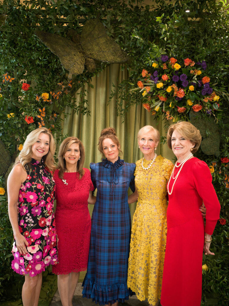 Julie Finck, Mehrnaz Gill, Kimberly Williams-Paisley, Diane Gendel, Sandra Shenkir at the Barbara Bush Houston Literacy Foundation’s Power of Literacy Luncheon (Photo by Daniel Ortiz)