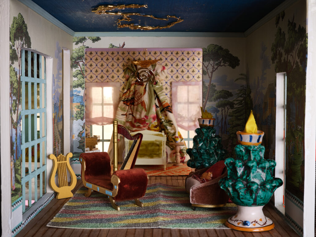 Avery Cox Dollhouse (Courtesy La Petite Maison)