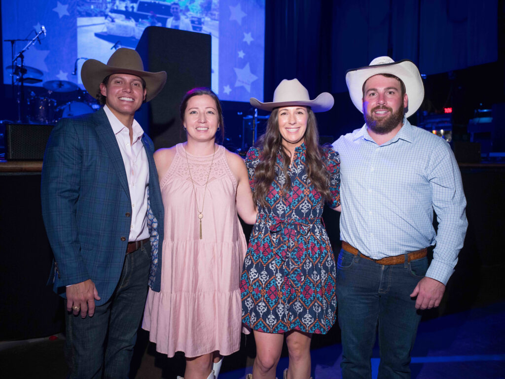 Michael Montelongo, Peyton Montelongo, Jessy Oglesvy, Matt LeBlanc at the Dec My Room fundraiser