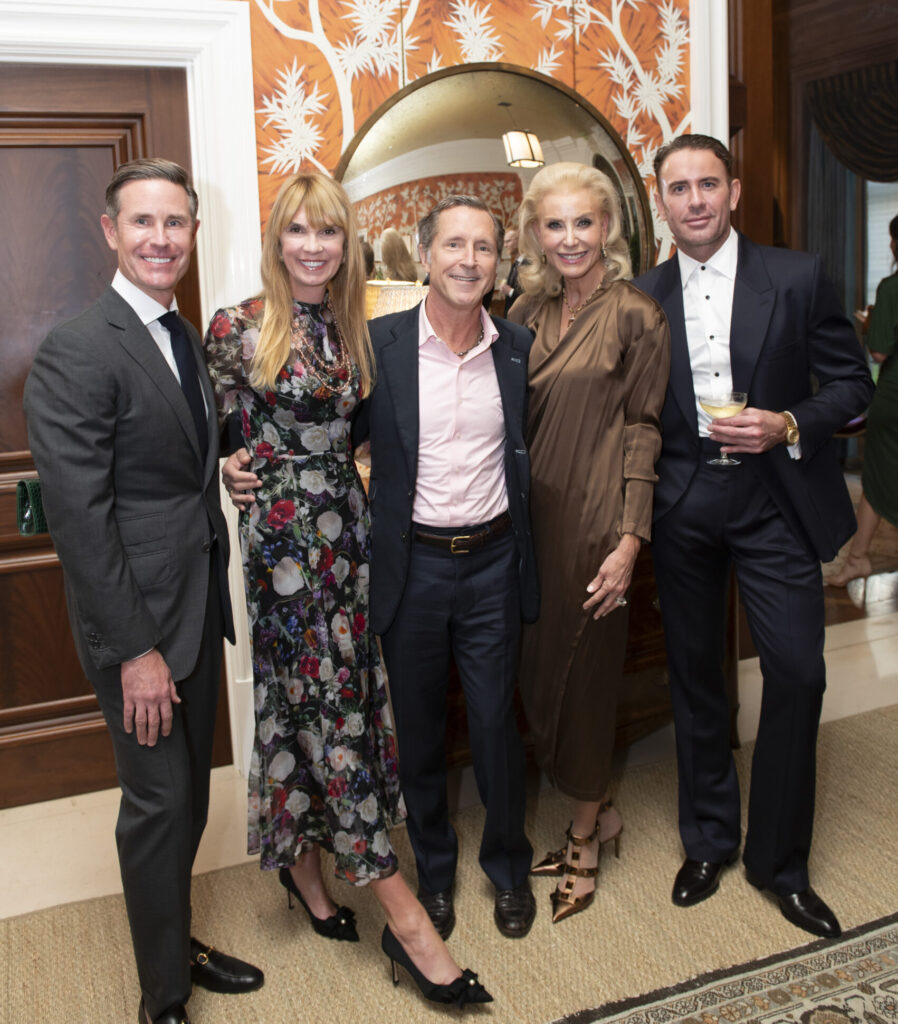 Shelby Wagner, Chesie Breen, Darren Henault, Heather Furniss, Doniphan Moore at Kips Bay Decorator Show House Dallas President's Dinner (Photo by Tamytha Cameron)