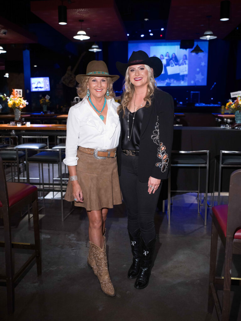 Susan Plank, Kendall Plank at the Dec My Room fundraiser