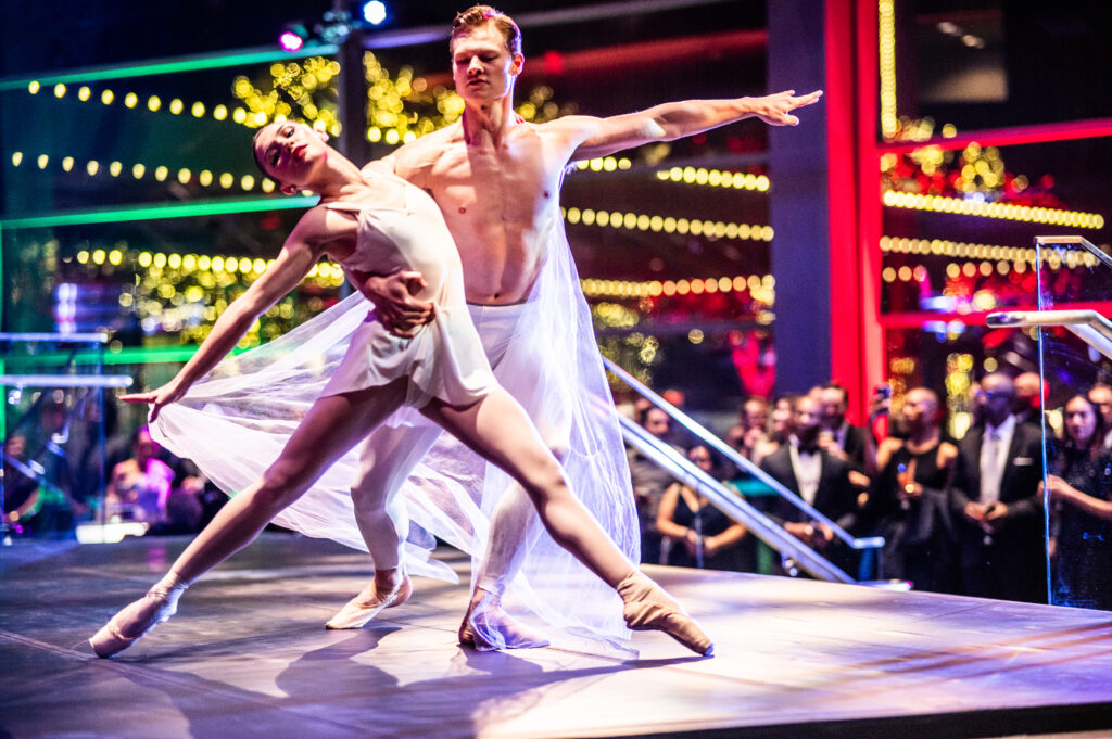 Texas Ballet Theater (Photo by Can Turkyilmaz)