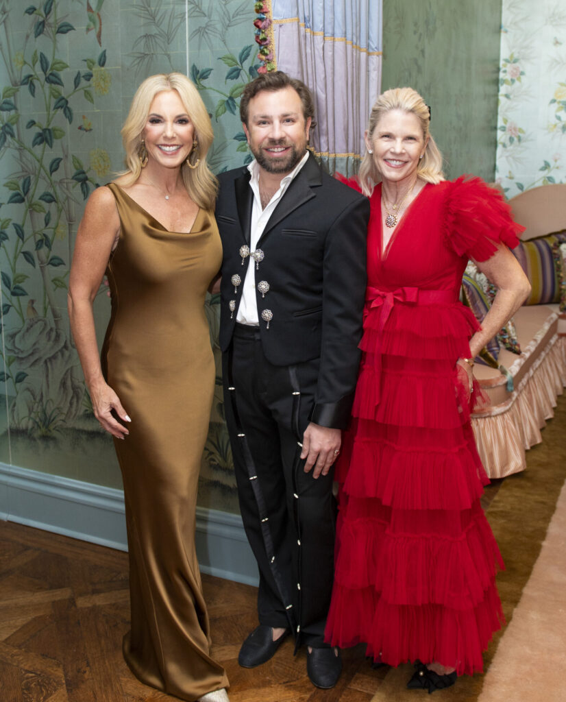 Traci Connell, Javier Burkle, Kim Scodro at Kips Bay Decorator Show House Dallas President's Dinner (Photo by Tamytha Cameron)