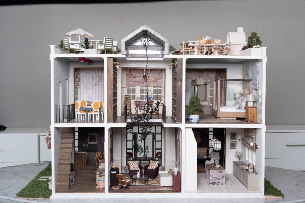 Elizabeth Garrett Dollhouse (Courtesy La Petite Maison)