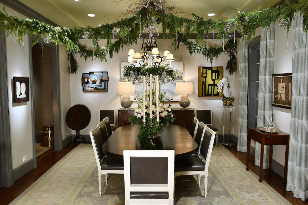 The formal dining room speaks of the holidays at the Kappa Kappa Gamma Charitable Foundation home tour preview party (Photo by Dave Rossman)