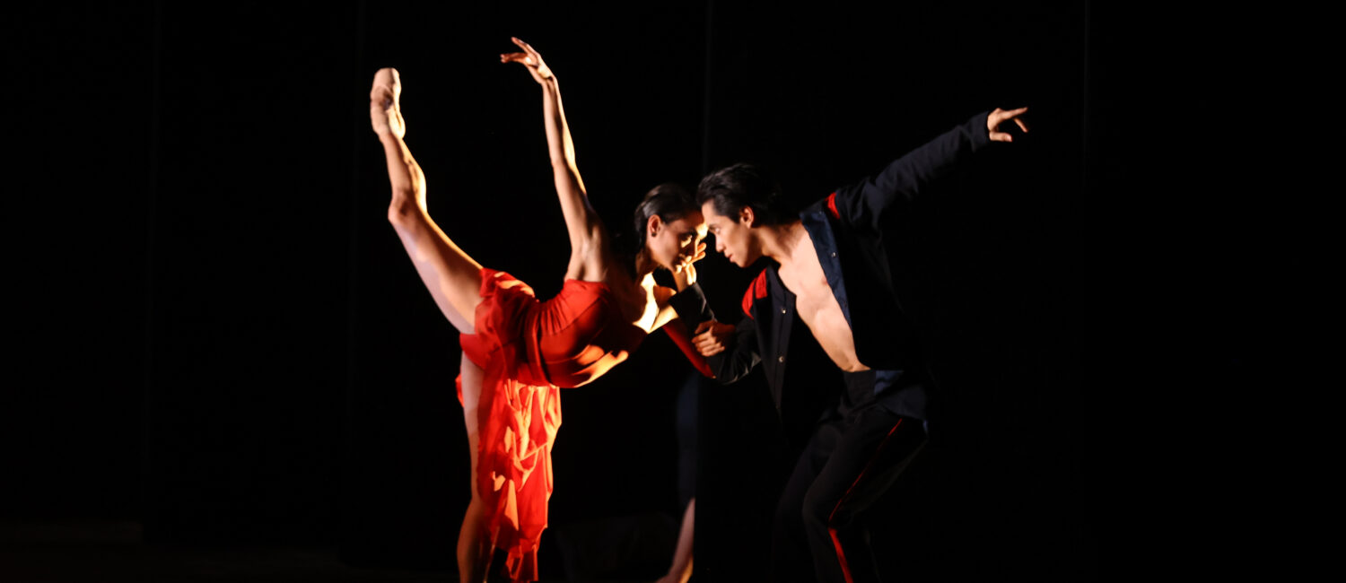 Houston Ballet Corps de Ballet dancer Gretel Batista and Demi Soloist Rench Soriano in Brett Ishida’s “what I was thinking while I was waltzing,” at the Wortham Theater Center. (Photo by Amitava Sarkar; courtesy of Houston Ballet)