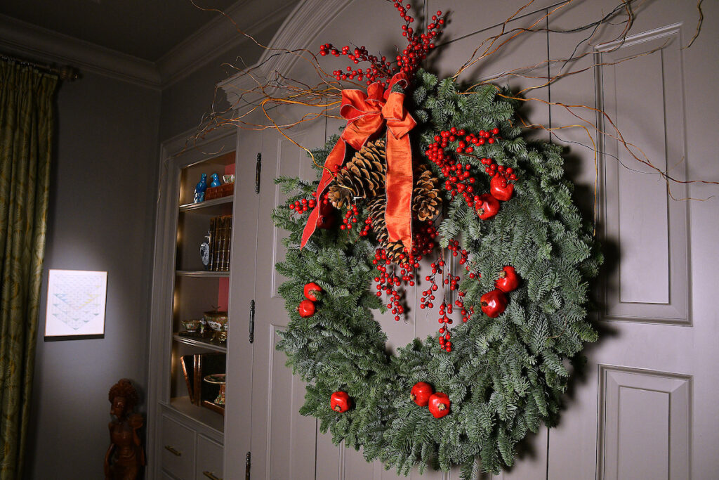 A charming indoor wreath at the Kappa Kappa Gamma Charitable  Foundation home tour preview party  (Photo by Dave Rossman)