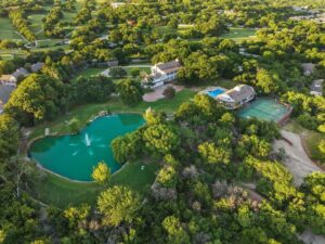 4132 Edgehill Road