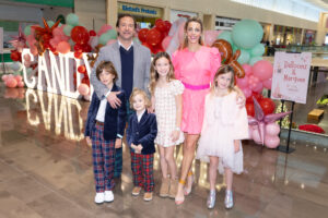 Co-Chair Stacy Hicks with her family (Photo by Kim Leeson)
