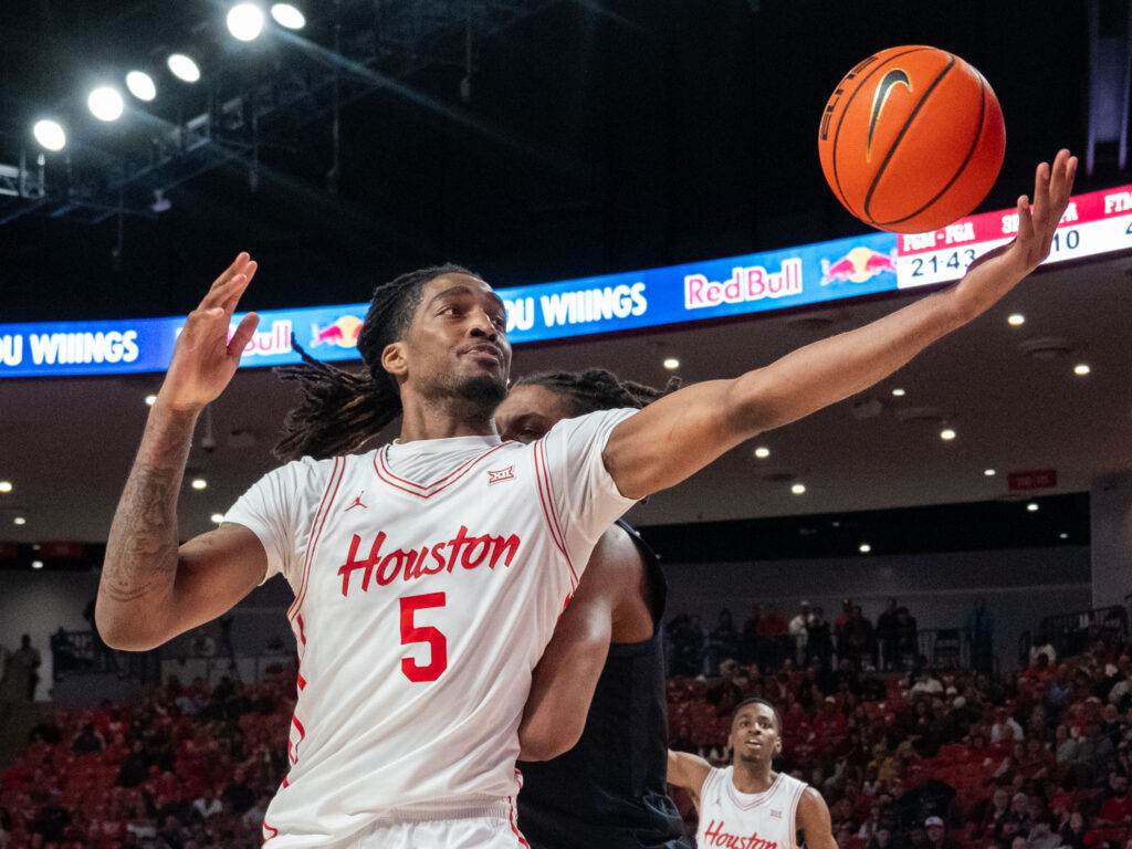 University of Houston centerJa'Vier Francis' wingspan can change games. (Photo by F. Carter Smith)