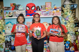 Girls Inc. of Greater Houston Holiday Toy Drive Helpers (Photo by Fulton Davenport/PWL Studio)