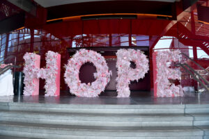 Planned Parenthood Hope Floral Sculpture (Photo by Kristina Bowman Photography)