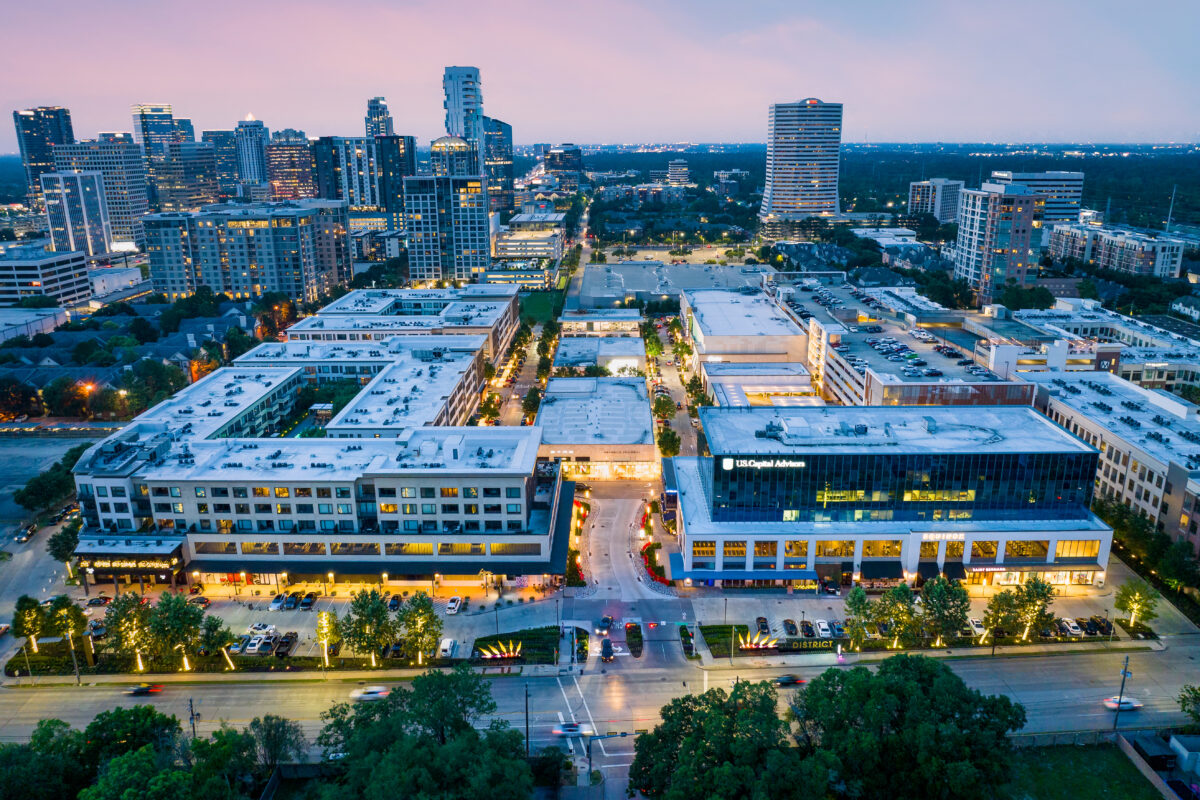 River Oaks District Expands with New Stores