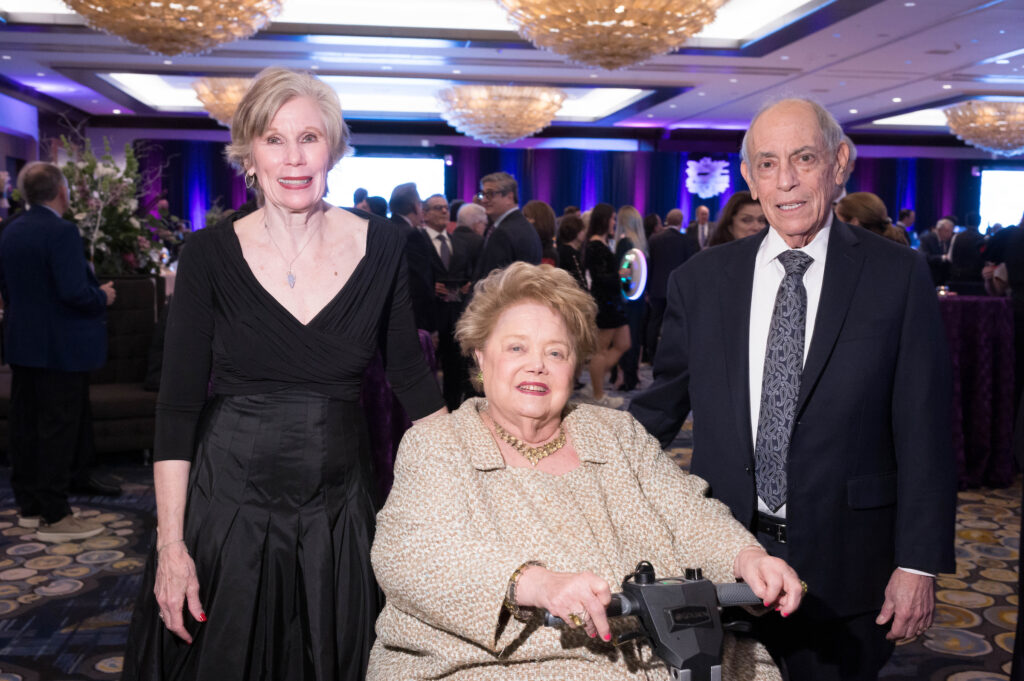 Denise Erstin, Joyce Schechter, Steve Estrin at the Seven Acres gala. (Photo by Daniel Ortiz)