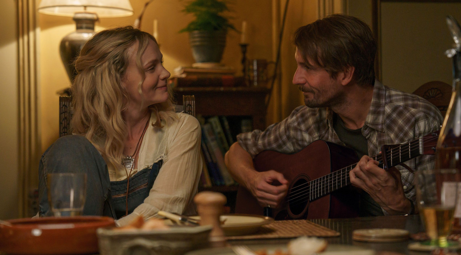 Carey Mulligan and Tom Basde.