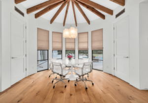 119 Carnarvon Drive,