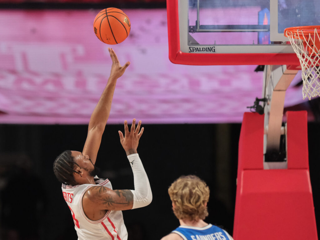University of Houston power forward J'Wan Roberts creates matchup problems for opposing defenses. (Photo by F. Carter Smith)
